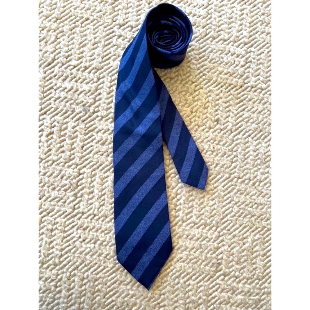 Mens Armani neck tie.